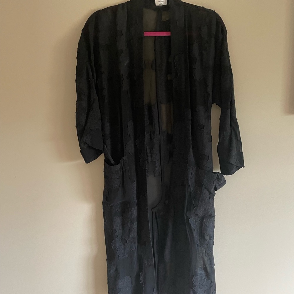 Aritizia’s Wilfred Black Durante long Jacket Size XXS. - Picture 2 of 10